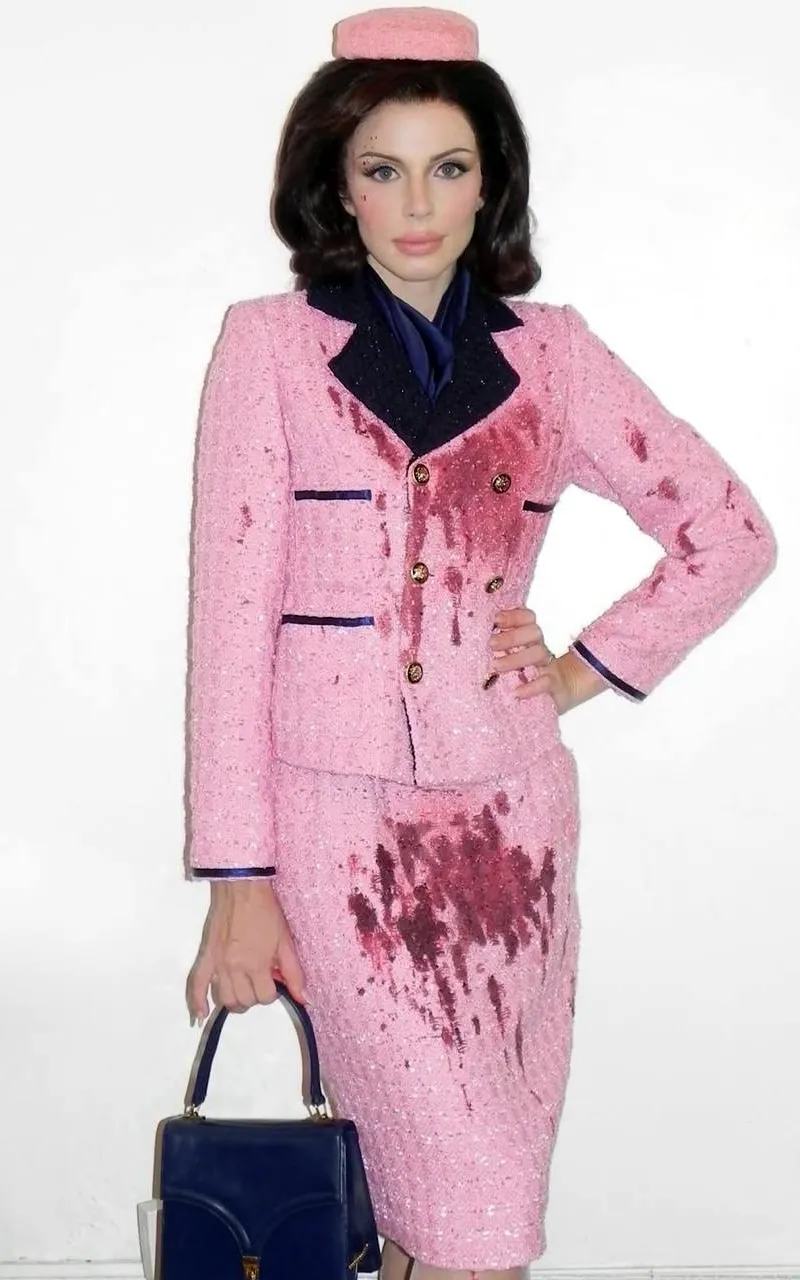 Джулия Фокс в костюме Жаклин Кеннеди: хайп и критика