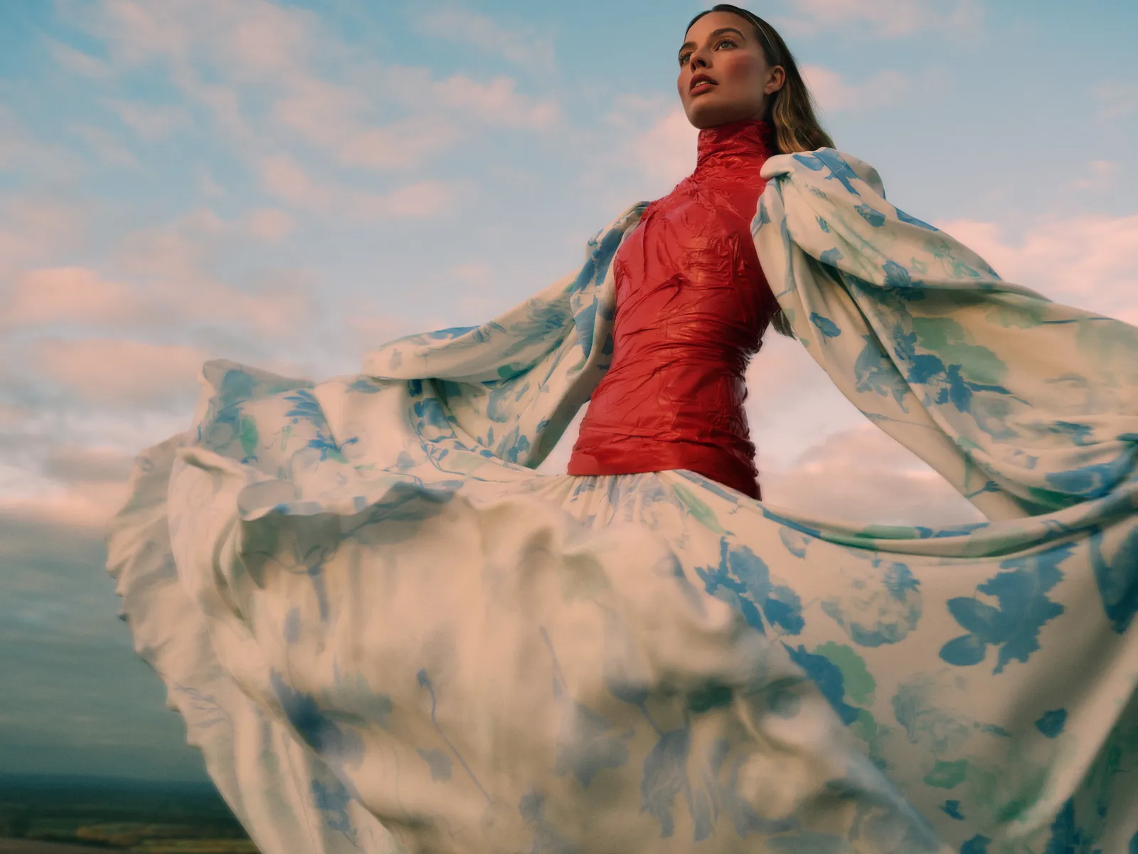 Марго Робби в Vogue и новый «Грозовой перевал»: что известно о ремейке