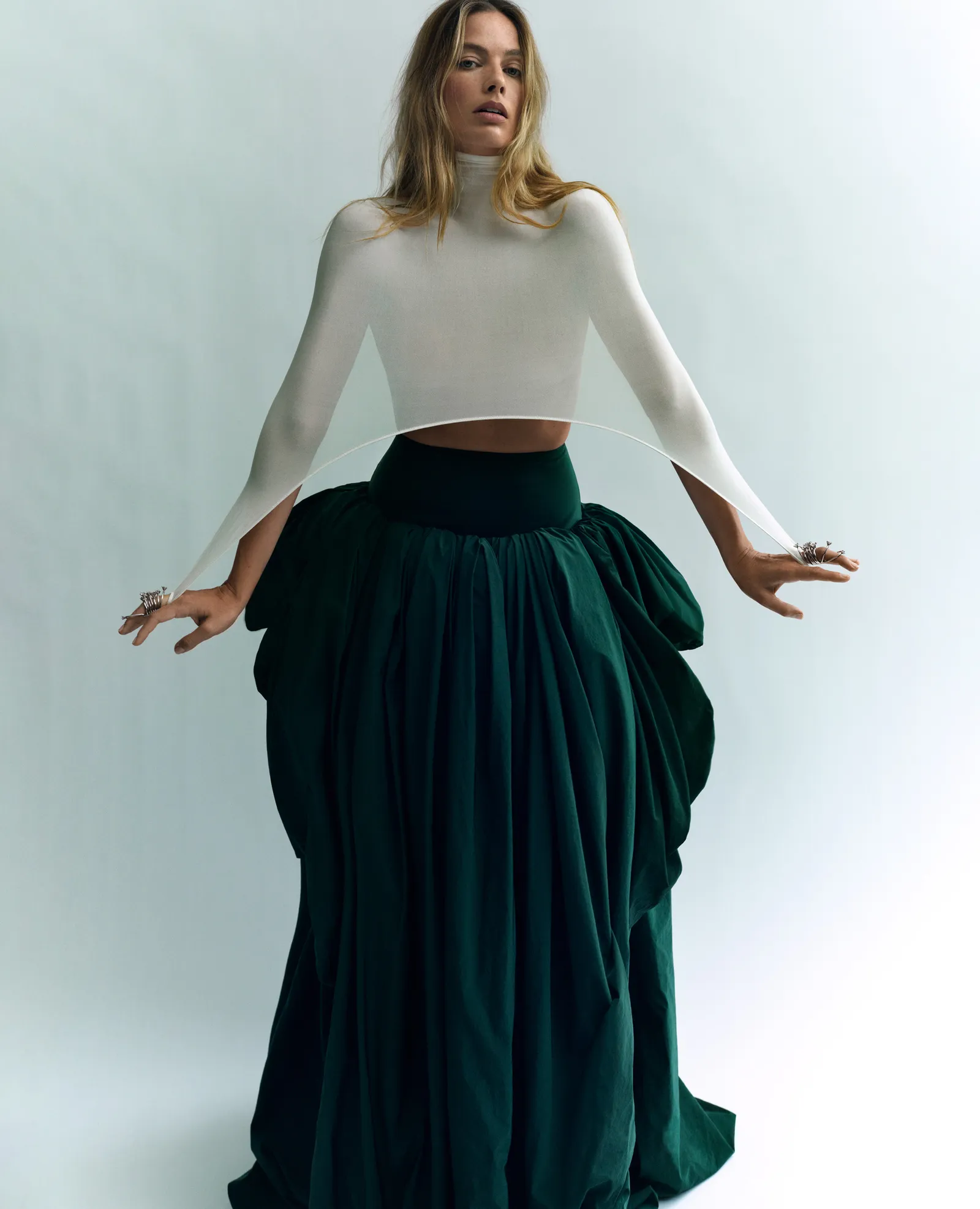 Марго Робби в Vogue и новый «Грозовой перевал»: что известно о ремейке