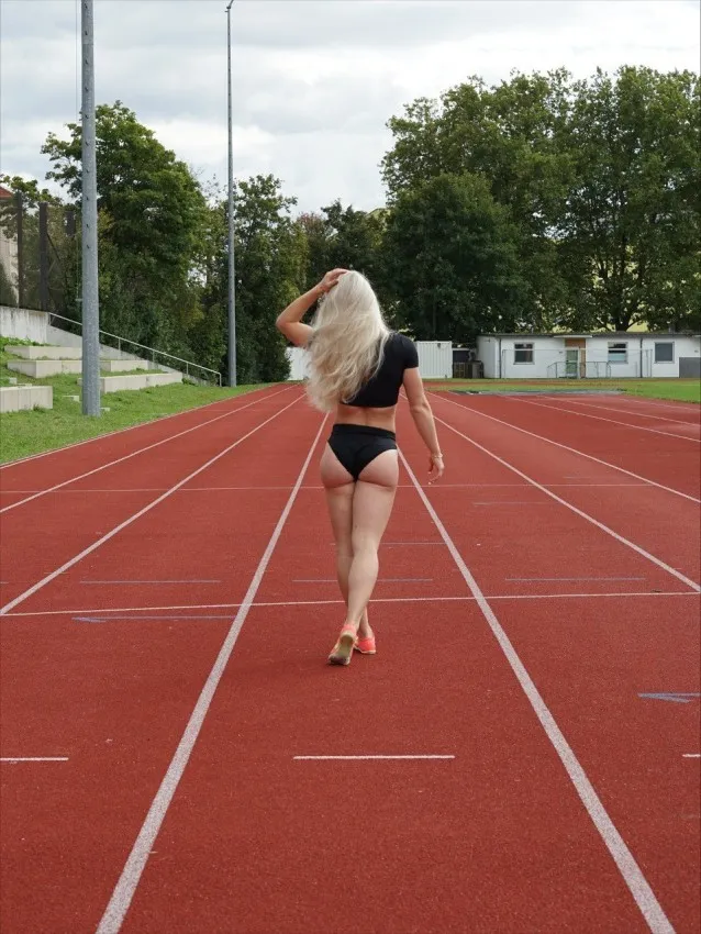 Патриция Бруненгер — рекорд скорости 10 м/с на дистанции