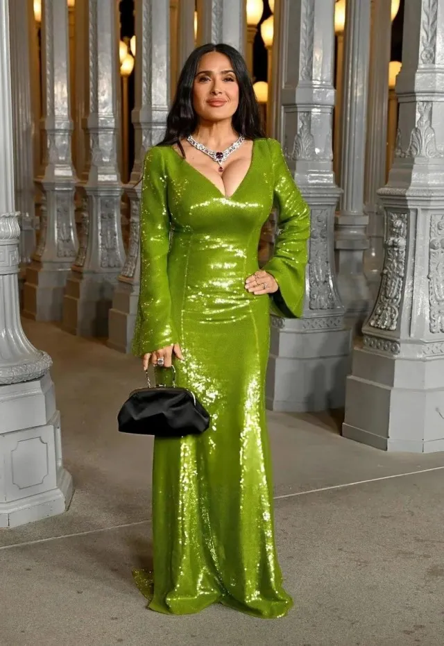 Сальма Хайек-Пино: почему актриса носит фамилию мужа и зачем это обсуждают