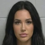 Девушка заказала десятки доставок бывшему и попала в полицию