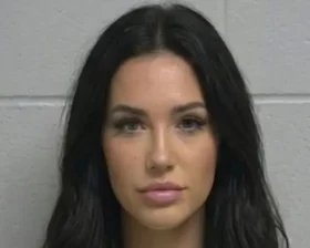 Девушка заказала десятки доставок бывшему и попала в полицию