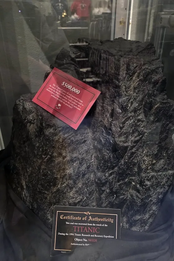 Кусок угля с Титаника - как обычное топливо стало дорогим артефактом