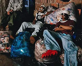 Диван из мусорных пакетов A$AP Rocky