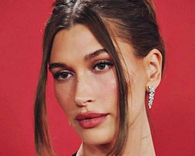 Хейли Бибер поддержала семью Эрика Дейна пожертвованием