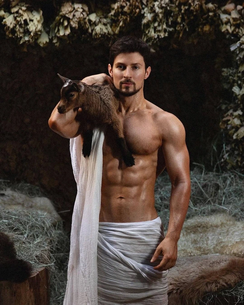 Дуров назвал скамом школы и города