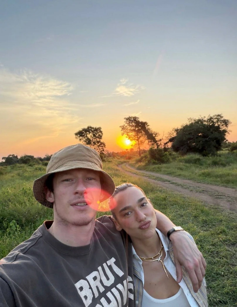 Дуа Липа Каллум Тернер Африка фото