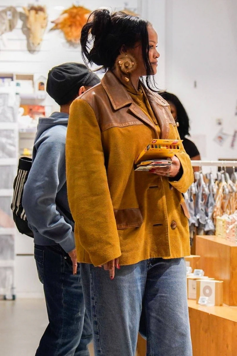 Рианна Париж шоппинг стиль