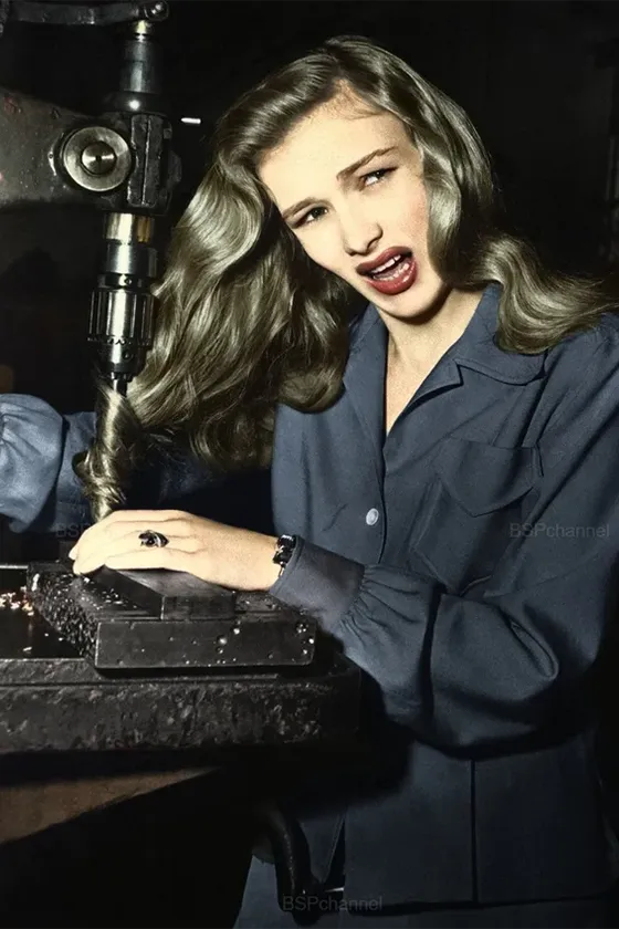 Вероника Лейк прическа peek-a-boo США 1940-е