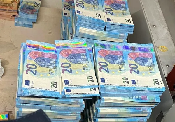 Подпольная фабрика евро в Неаполе