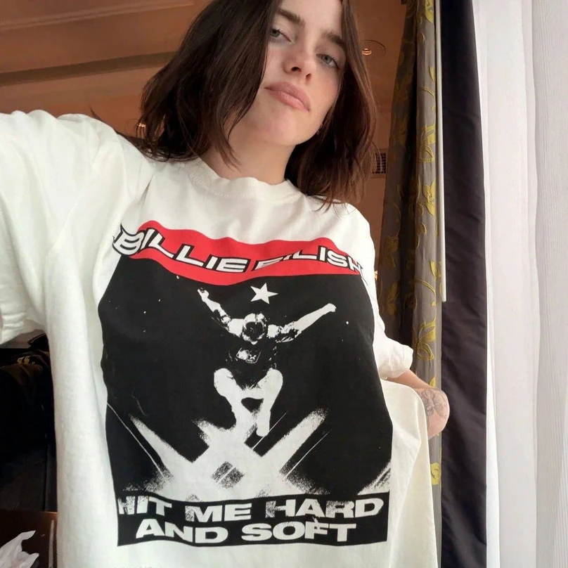 Билли Айлиш новый мерч фото