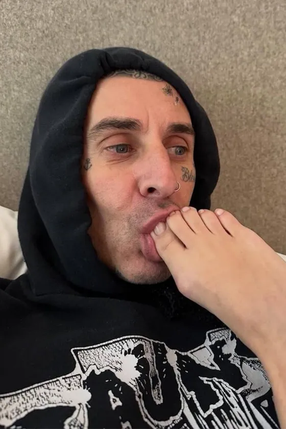 Трэвис Баркер Кортни Кардашьян день рождения фото