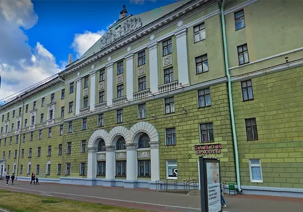 Общежитие №4 БНТУ на проспекте Независимости: здание закроют на реконструкцию - сохранят исторический фасад, но полностью обновят внутреннее пространство
