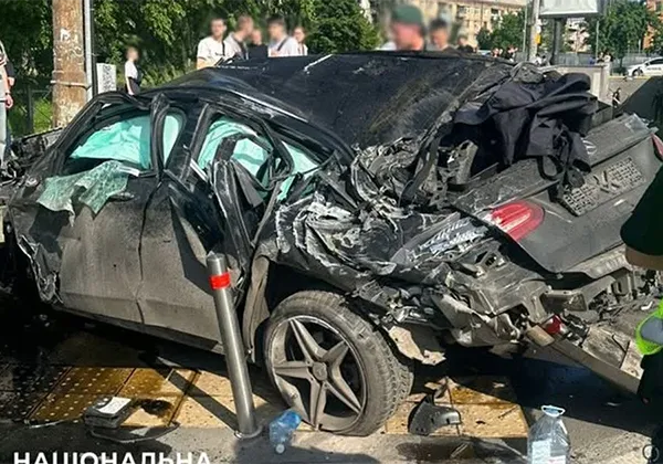 Место аварии в Киеве: следователи изучают личность пастора, устроившего страшное ДТП