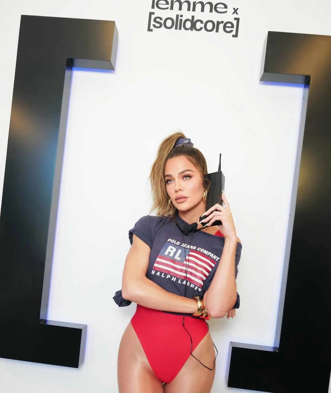 Хлои Кардашьян в новой рекламной фотосессии для бренда витаминов lemme