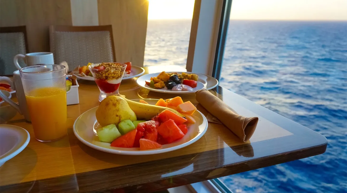 Буфет на круизном лайнере: Costa Cruises запретила выносить еду за пределы ресторана под угрозой штрафа