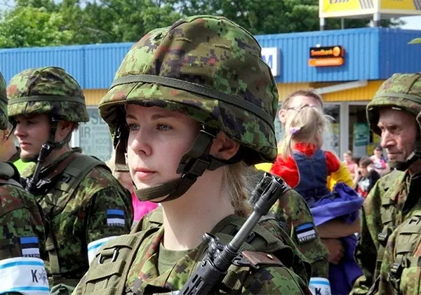 Военная служба: демографический кризис вынуждает Эстонию пересмотреть правила призыва