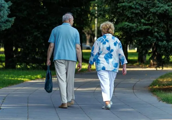 Висконсин: 109-летняя Сара Левин за фортепиано в окружении родных