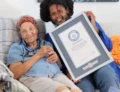 Эйлин Чин, 96-летняя рекордсменка Гиннесса, готовит по рецептам из своей рукописной кулинарной книги